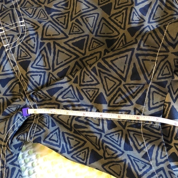 TRUNKS SURF & SWIM CO. - MENS SWIM TRUNKS SIZE M - Picture 6 of 9